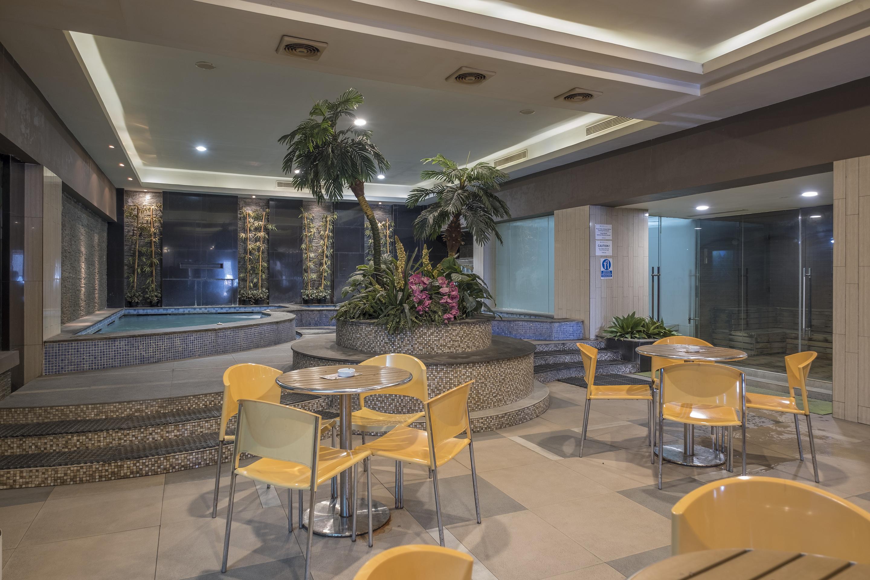 Aswin Hotel And Spa Makassar Eksteriør billede