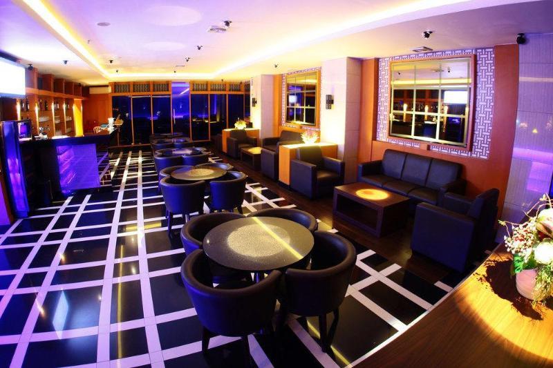 Aswin Hotel And Spa Makassar Eksteriør billede