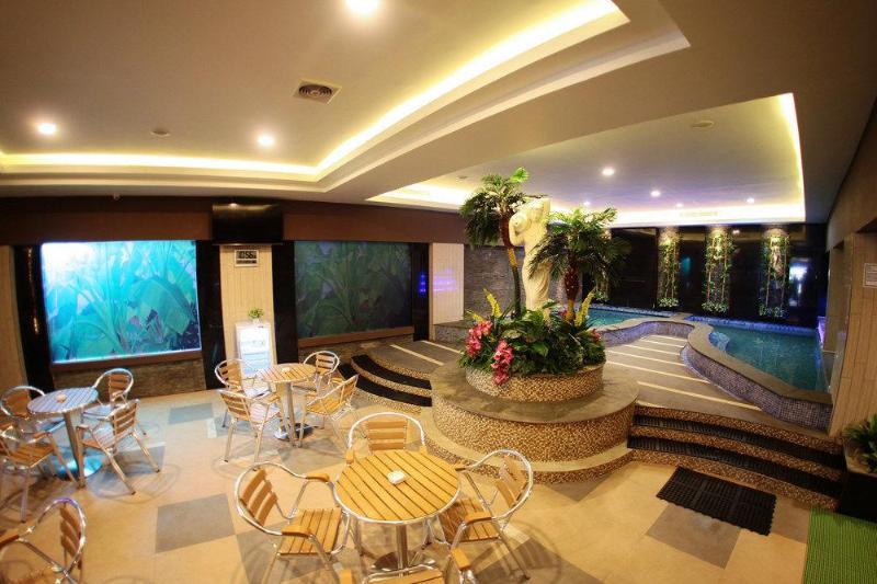 Aswin Hotel And Spa Makassar Eksteriør billede