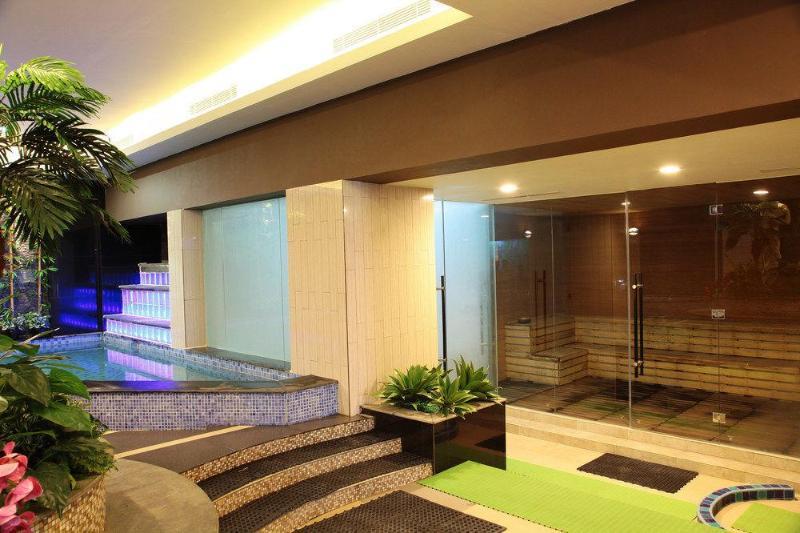 Aswin Hotel And Spa Makassar Eksteriør billede
