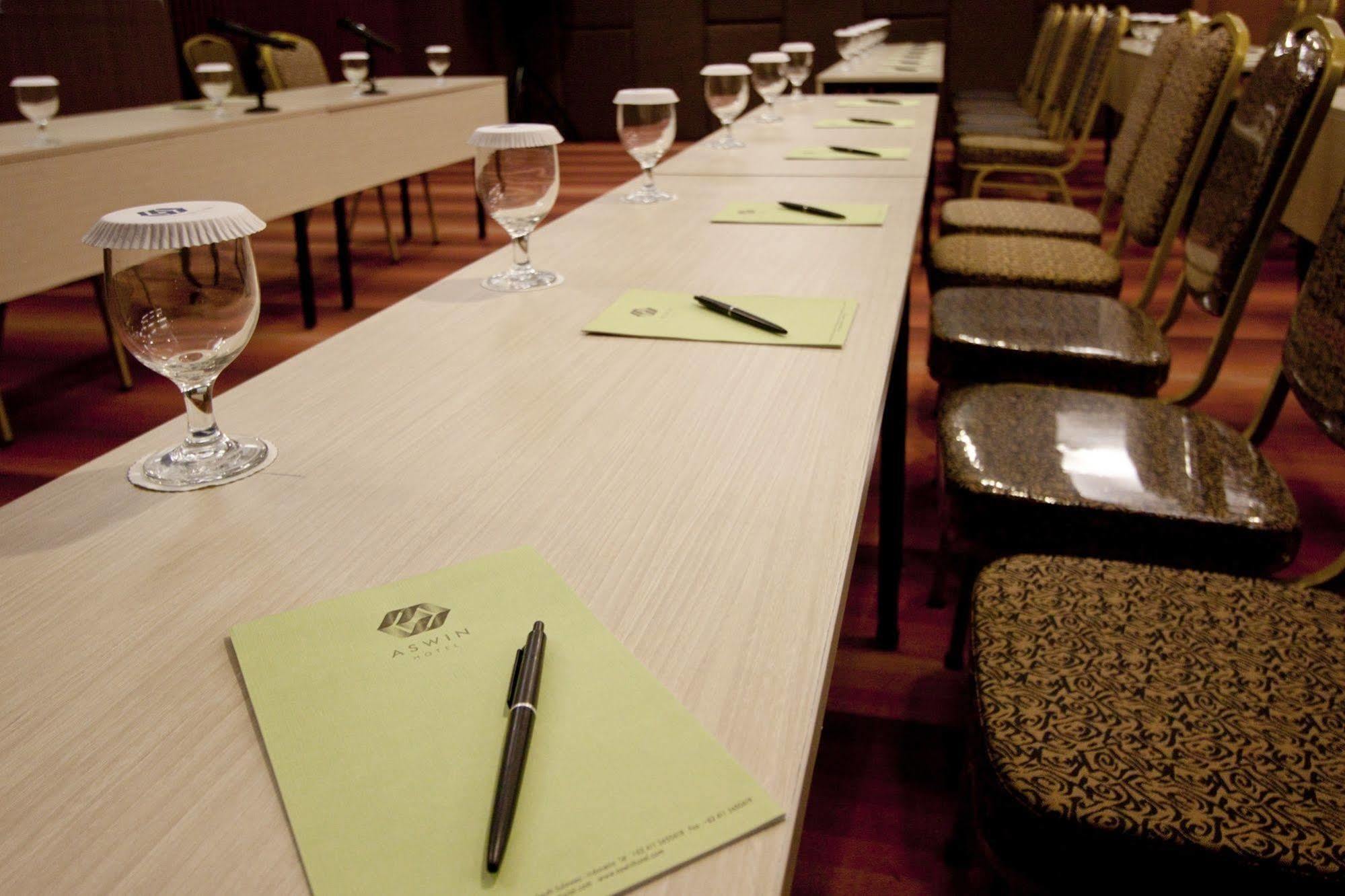 Aswin Hotel And Spa Makassar Eksteriør billede