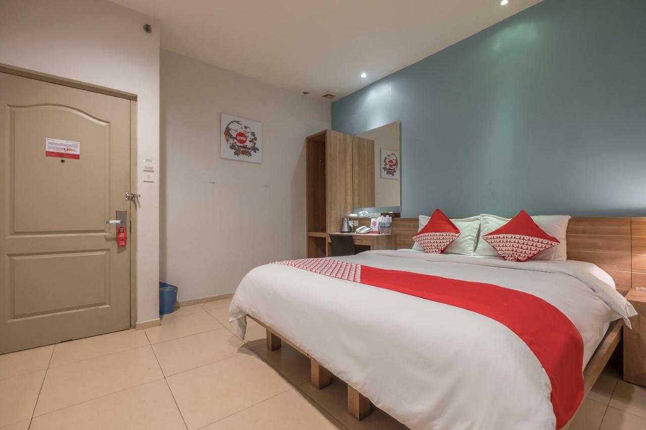 Aswin Hotel And Spa Makassar Eksteriør billede