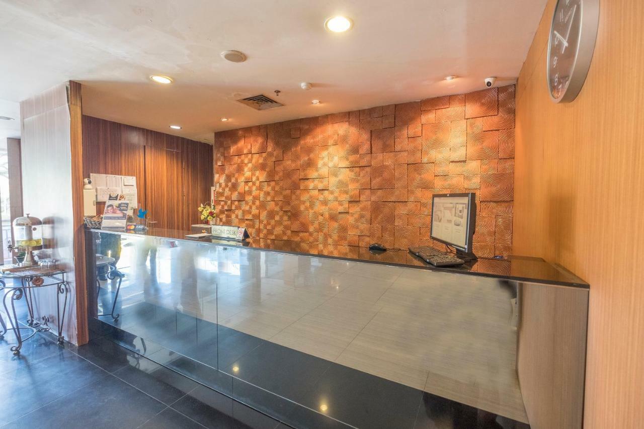 Aswin Hotel And Spa Makassar Eksteriør billede